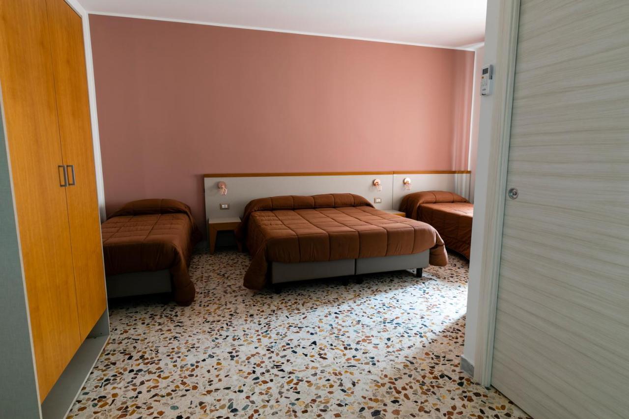 Spira Mirabilis Napoli Hotel Exterior photo