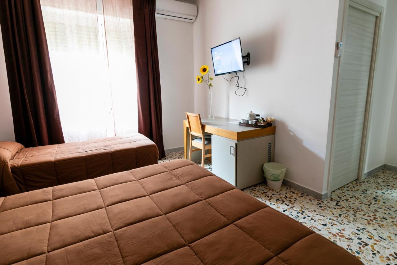 Spira Mirabilis Napoli Hotel Exterior photo