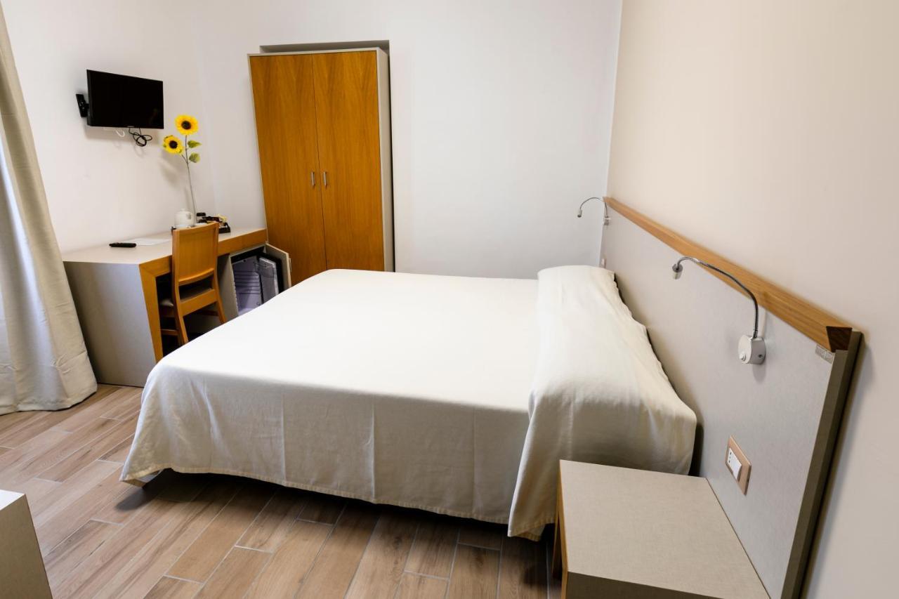 Spira Mirabilis Napoli Hotel Exterior photo
